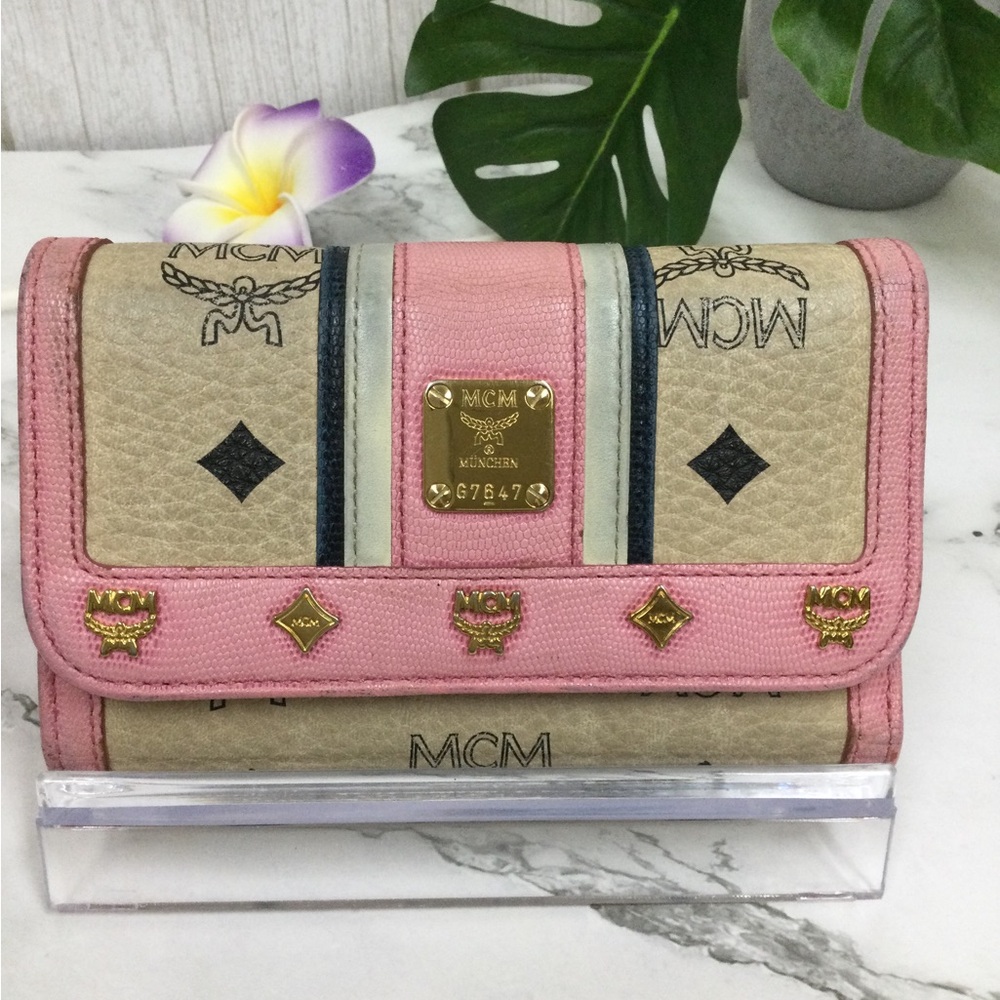 GUC. MCM Pink and Beige Logo Leather Continental Wallet